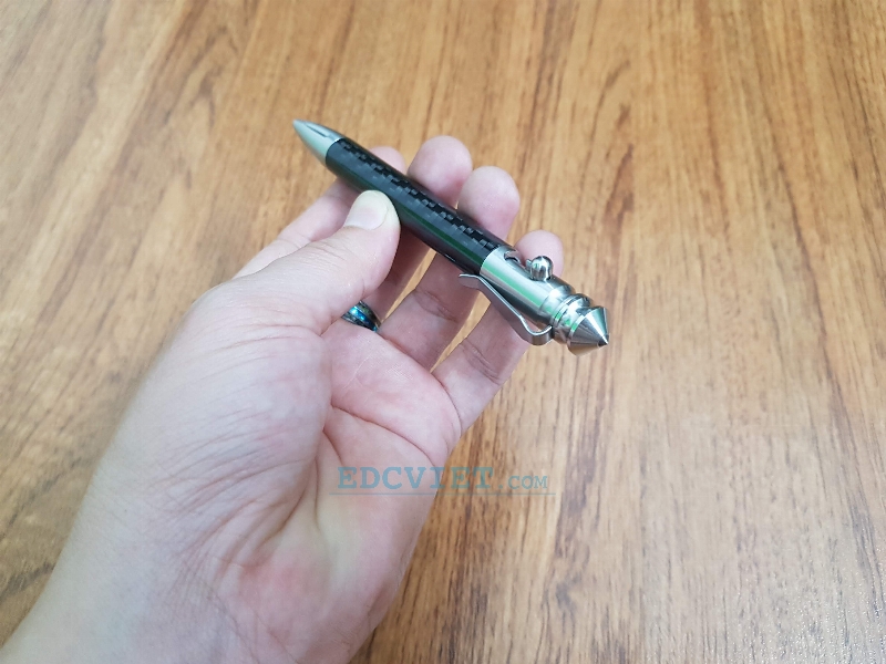 Bút thép sợi carbon phá kính